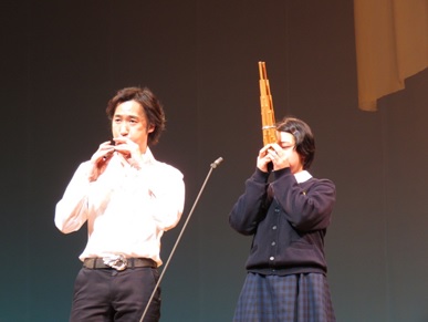 東儀秀樹さんと高坂さんのセッションの様子