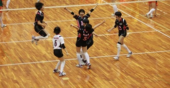 大逆転で3セット目をとる